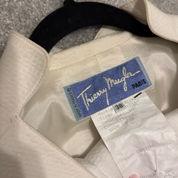 Thierry Mugler authentic all white two piece skirt suit size 38 bridal - Picture 5 of 5